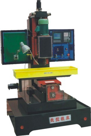 <b>YUY-125B液晶數控銑床</b>