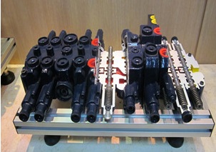 <b>YUY-FP挖掘機液壓分配閥解剖模型(可選機型)</b>
