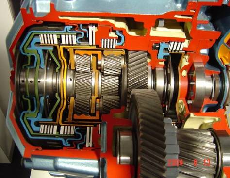 <b>YUY-NJ35拖拉機(jī)變速器解剖模型</b>